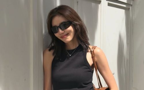 Son Dam Bi giảm hơn 20kg sau sinh vẫn chăm chỉ tập luyện tại nhà