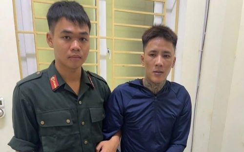 Chiếc túi xách mang bên người làm lật tẩy bí mật của nam thanh niên lúc nửa đêm