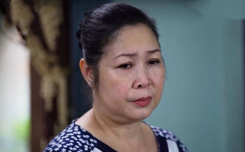 NSND Hồng Vân 'tức giận' khi bị gọi tên