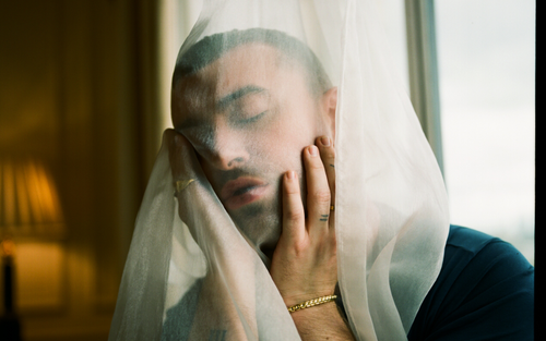 Sam Smith chính thức trở lại với full album Love Goes sau 3 năm vắng bóng