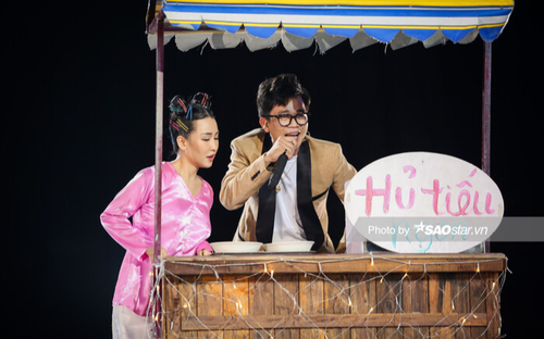 Đôi mắt cay cay hướng về miền Trung và bát hủ tiếu 'hối lộ' ở King of Rap