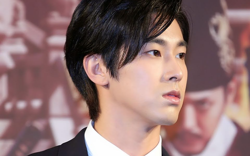 Mnet xác nhận đổi MC, Yunho (TVXQ) rời Kingdom hậu bê bối đi club