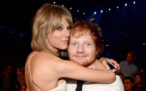 Taylor Swift kết hợp với Ed Sheeran, fan đoán 'chắc là siêu phẩm rồi đây'