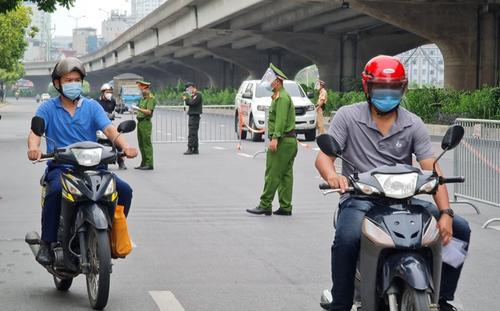 Hà Nội thông tin chi tiết 6 nhóm đối tượng dự kiến được cấp giấy đi đường sau ngày 6/9