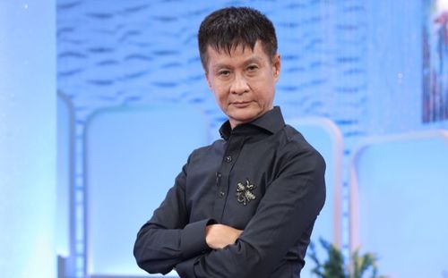 Đạo diễn Lê Hoàng tiếp tục có phát ngôn gây tranh cãi về con gái xăm mình