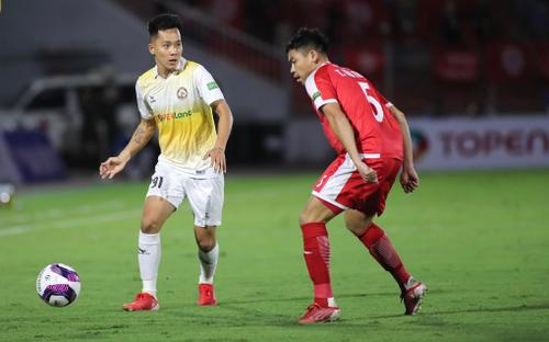 'Đại gia' Bình Định FC phơi áo trên sân nhà: Tiền nhiều chưa mua được hạnh phúc