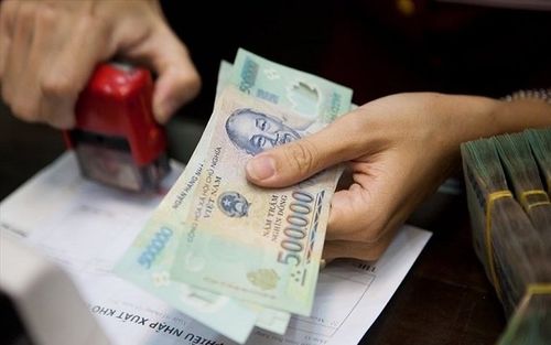 Đề xuất tăng lương tối thiểu vùng 6% từ ngày 1/7/2022