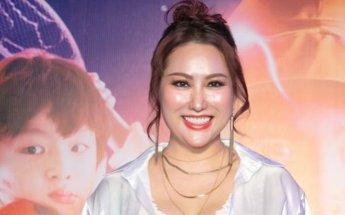 Phi Thanh Vân hiếm hoi đưa con trai đi dự sự kiện, hạnh phúc vì quý tử tự lập từ sớm