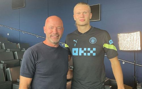 Erling Haaland nhận 'bí kíp' từ huyền thoại Premier League