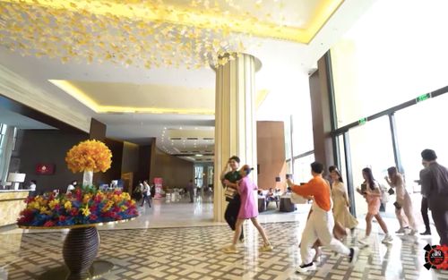 Dàn TikToker cùng người chơi giành chiến thắng Trò Chơi Trời Cho đổ bộ Corona Resort Phú Quốc
