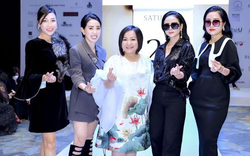 Bùi Thanh Hương lên đồ 'chất lừ' hội ngộ 'bà trùm' làng mốt