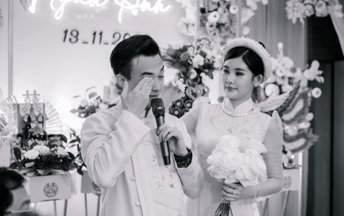 Ông xã Lê Âu Ngân Anh bật khóc trong lễ cưới, cảm ơn về thăng trầm đã qua