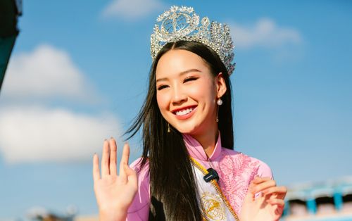 Bị chỉ trích, Hoa hậu Bảo Ngọc phân trần nguyên do trang điểm đậm khi đi từ thiện