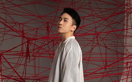 Karik muốn từ bỏ showbiz, hàng ngày đắm chìm trong men rượu