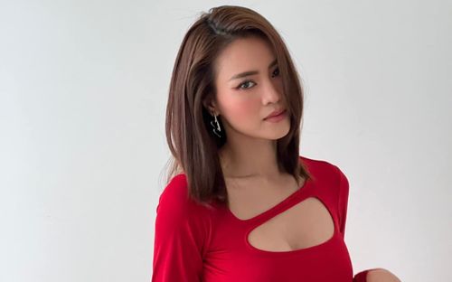 Ninh Dương Lan Ngọc 'dở khóc dở cười' đăng ảnh 'chạy show' Tết, netizen 'bất lực': 'Đúng chất hối hả'