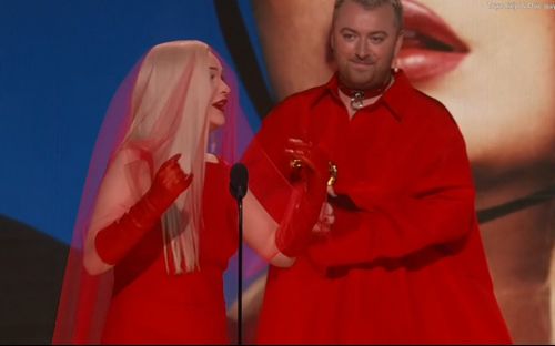 BTS bại trận trước nữ ca sĩ chuyển giới đầu tiên nhận giải GRAMMY