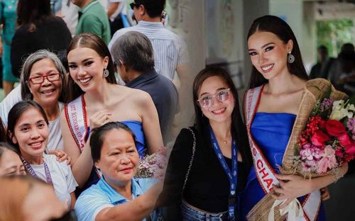 Á hậu 1 Miss Charm 2023 khi trở về Philippines: Khán giả phủ kín cả một sân bóng