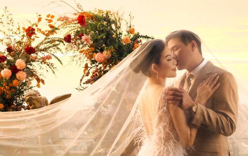 'Cô dâu mới' Linh Rin nghẹn ngào chia sẻ cảm xúc trước giờ G