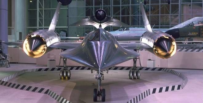 9 phi cơ có hình dạng dị thường