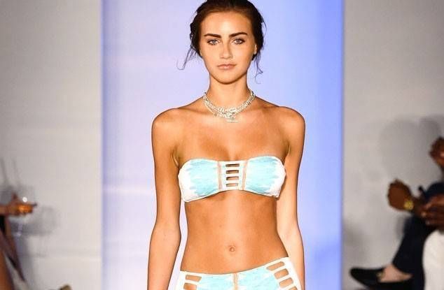 Những mẫu áo tắm nóng bỏng nhất tuần lễ thời trang Miami