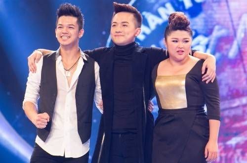 Thầy giáo điển trai Minh Quân dừng chân ở top 3 Idol