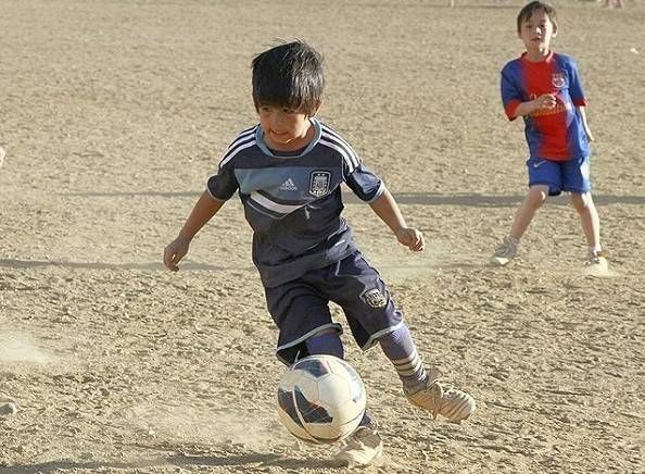 10 thần đồng của bóng đá thế giới được ví là ‘Messi mới’