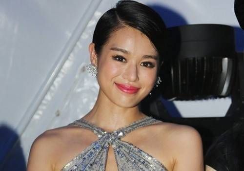 Hồ Hạnh Nhi dứt áo rời TVB, chuẩn bị lên xe hoa