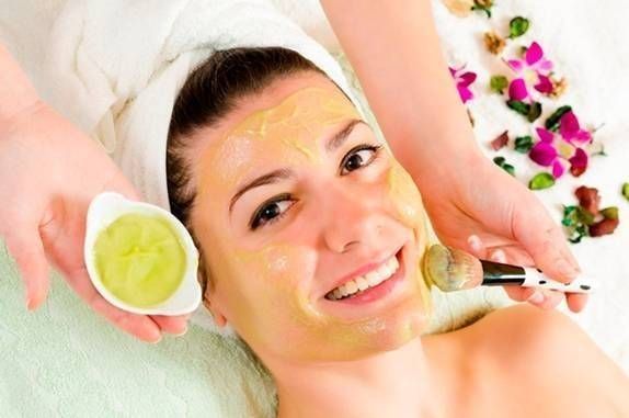 Những loại kem dưỡng ẩm tự nhiên có sẵn trong bếp