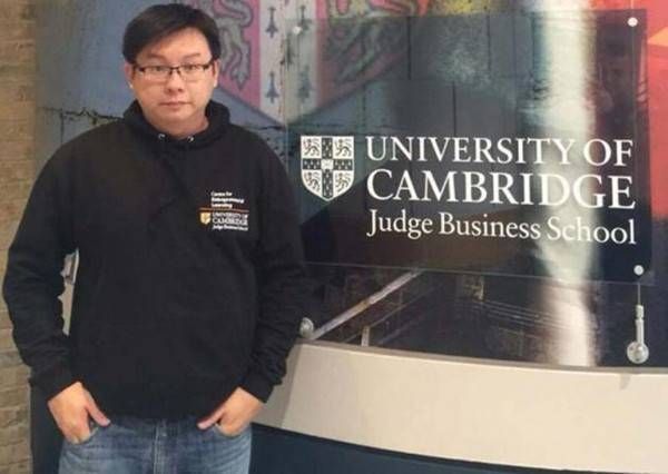 Kiếm bộn tiền từ những viên kim cương ‘biết nói’