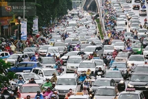 Còi xe - Thứ âm thanh khó chịu nhất trên đường phố Việt Nam