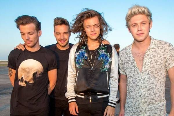 One Direction tuyên bố tạm thời nghỉ xả hơi