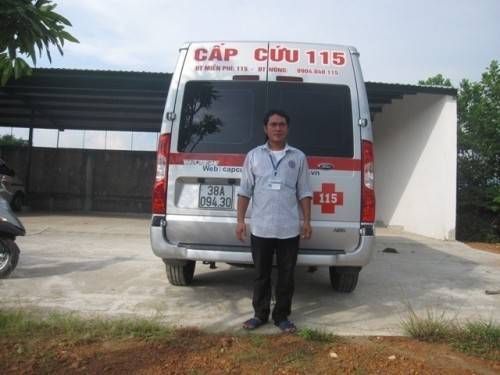 Thuê xe 115 đi 350 km nộp hồ sơ vào đại học cho con