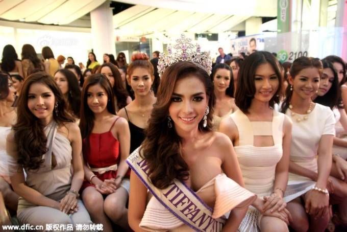 Ngắm những 'bóng hồng' xinh đẹp tự tin trong cuộc thi Hoa hậu chuyển giới