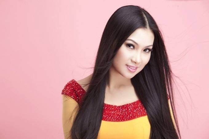 Hà Phương giãi bày về cuộc sống với chồng siêu tỷ phú