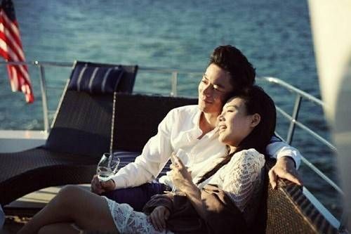 Hoắc Kiến Hoa tình tứ bên người tình màn ảnh trên đất Mỹ