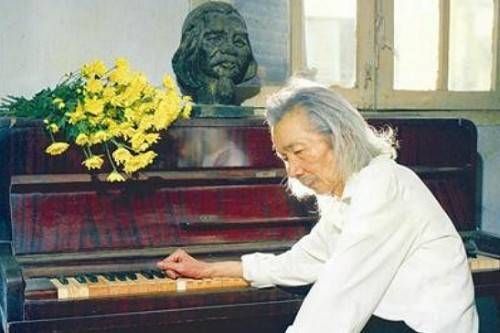 Dừng việc thu phí bản quyền 'Tiến quân ca'