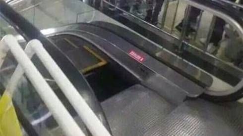 Cô gái may mắn thoát chết với sự cố sập thang cuốn ở Trung Quốc