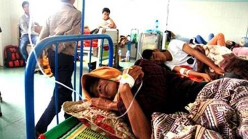 97 người cấp cứu vì ăn thịt bò tiệc cưới