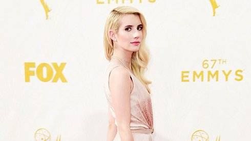 Chiêm ngưỡng những bộ váy đẹp nhất tại thảm đỏ Emmy 2015