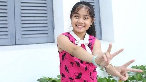 ‘Cún yêu’ Nhã Thy tự tin khoe giọng hát mộc