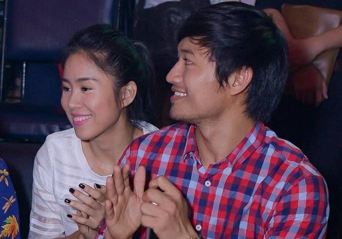 Quý Bình hộ tống Lê Phương đi giỗ Tổ