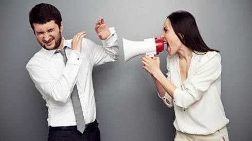 Phiền nhiều hơn vui khi người yêu là đồng nghiệp