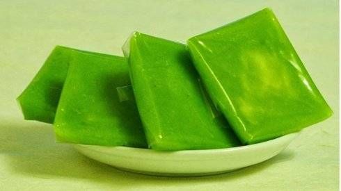 Cụ bà tử vong sau khi ăn bánh không nhãn mác