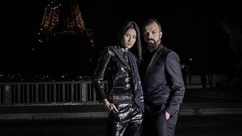 NTK Julien Fournié mở màn show diễn Tuần lễ thời trang quốc tế Việt Nam