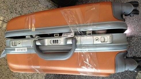 Lật tẩy chiêu trò 'chôm' hành lý sân bay