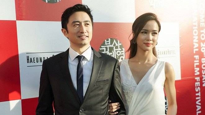 Vũ Ngọc Anh đẹp kiêu sa trong buổi trình chiếu 'Quyên' tại Busan