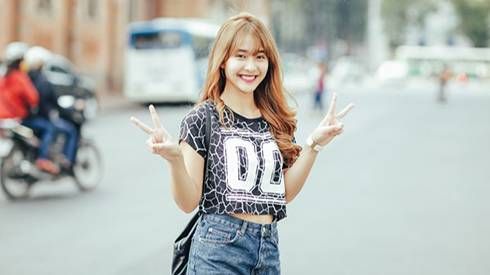 Bí quyết thức khuya nhưng da vẫn đẹp của hot girl Khả Ngân
