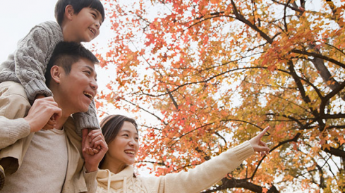 Đàn ông tuổi này sẽ thương vợ, chăm con hết mực