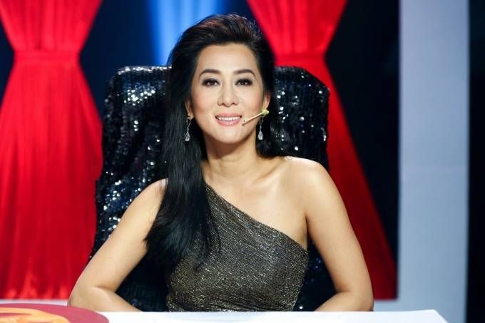 MC Kỳ Duyên lần đầu ngồi ghế nóng tại Việt Nam
