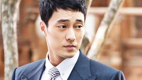 Ngất ngây với hình ảnh lịch lãm của So Ji Sub